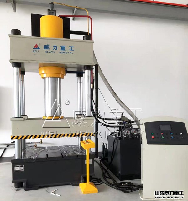 500噸柱狀活性炭成型油壓機(jī)