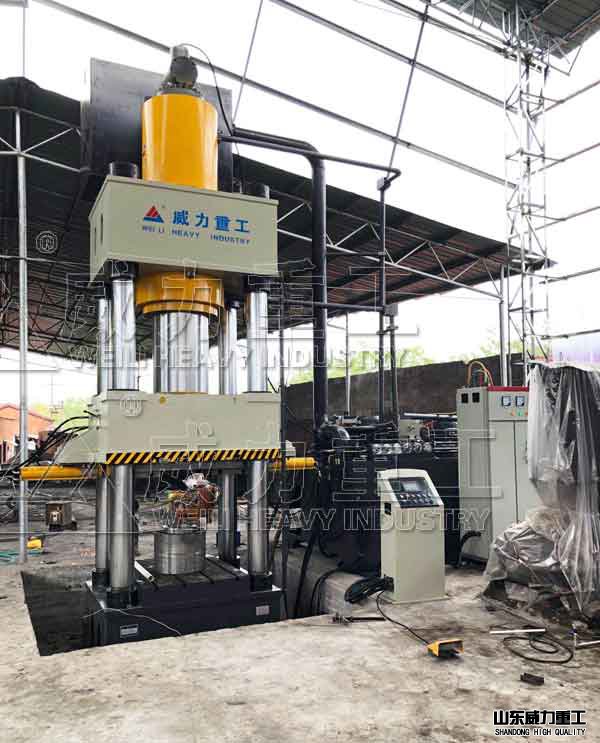 1000噸掘進(jìn)機截齒熱鍛壓成型液壓機